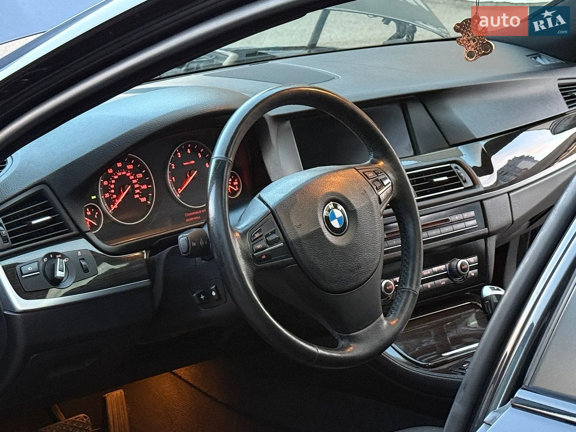 2011 BMW 5er - мініатюра 6