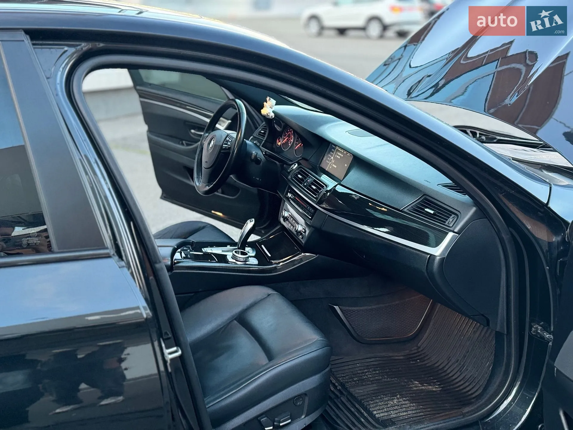 2011 BMW 5er - мініатюра 22