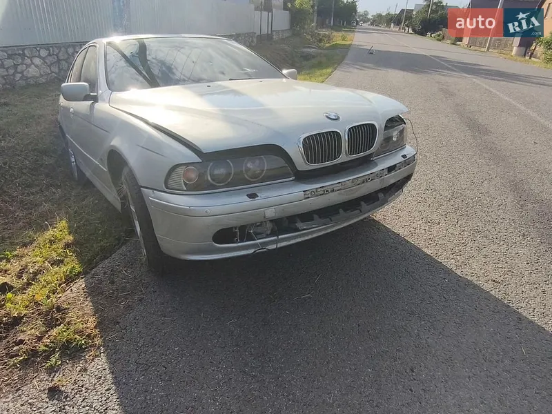 BMW 5 Series 2000