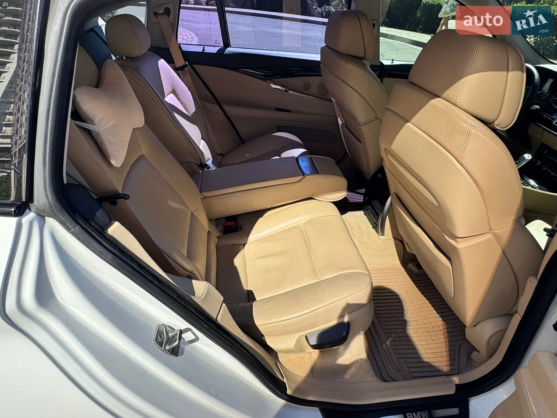 2011 BMW 5er - мініатюра 17