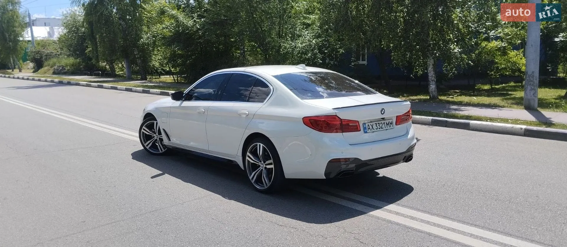 2018 BMW 5er - мініатюра 2