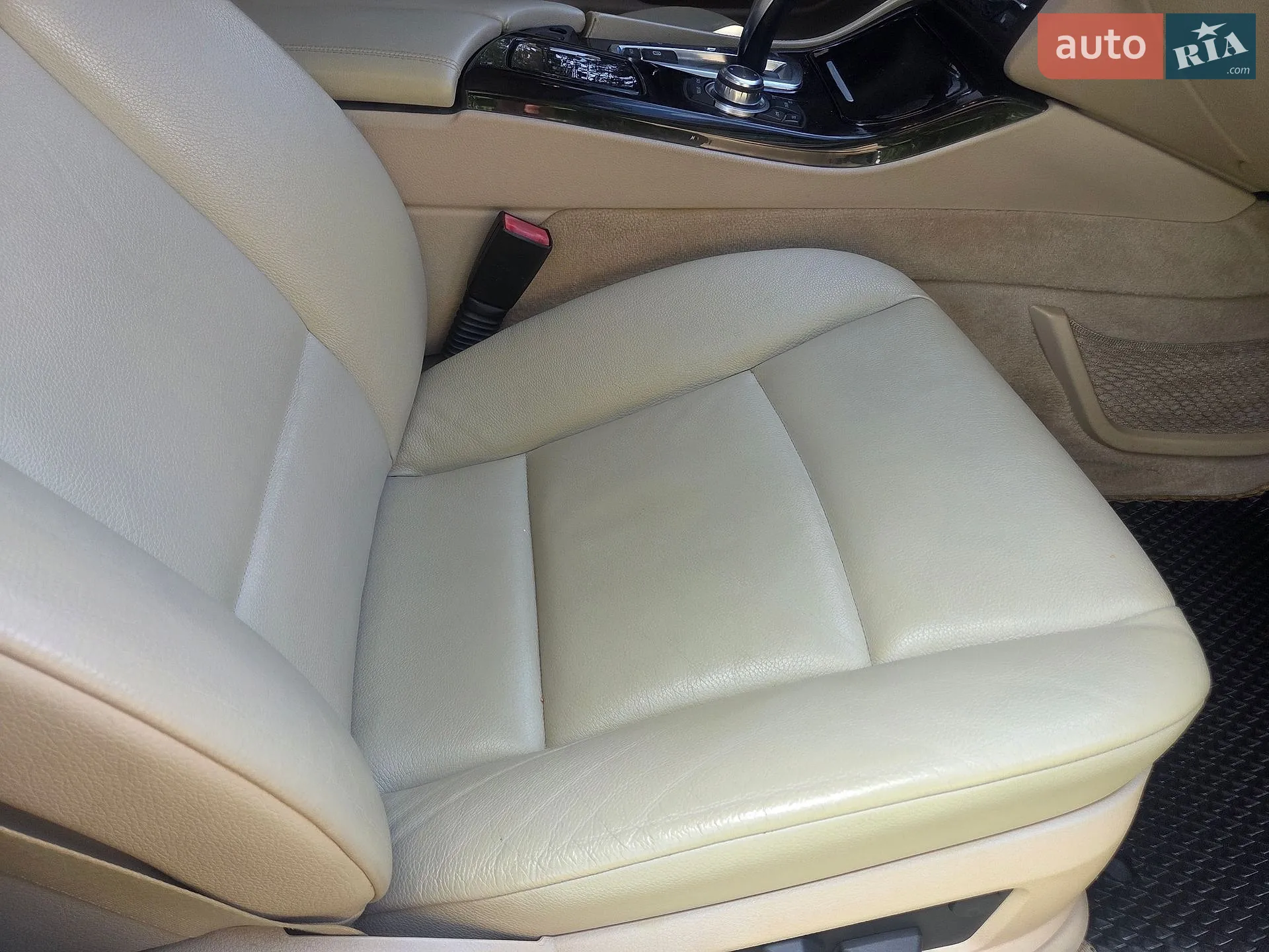 2011 BMW 5er - мініатюра 10