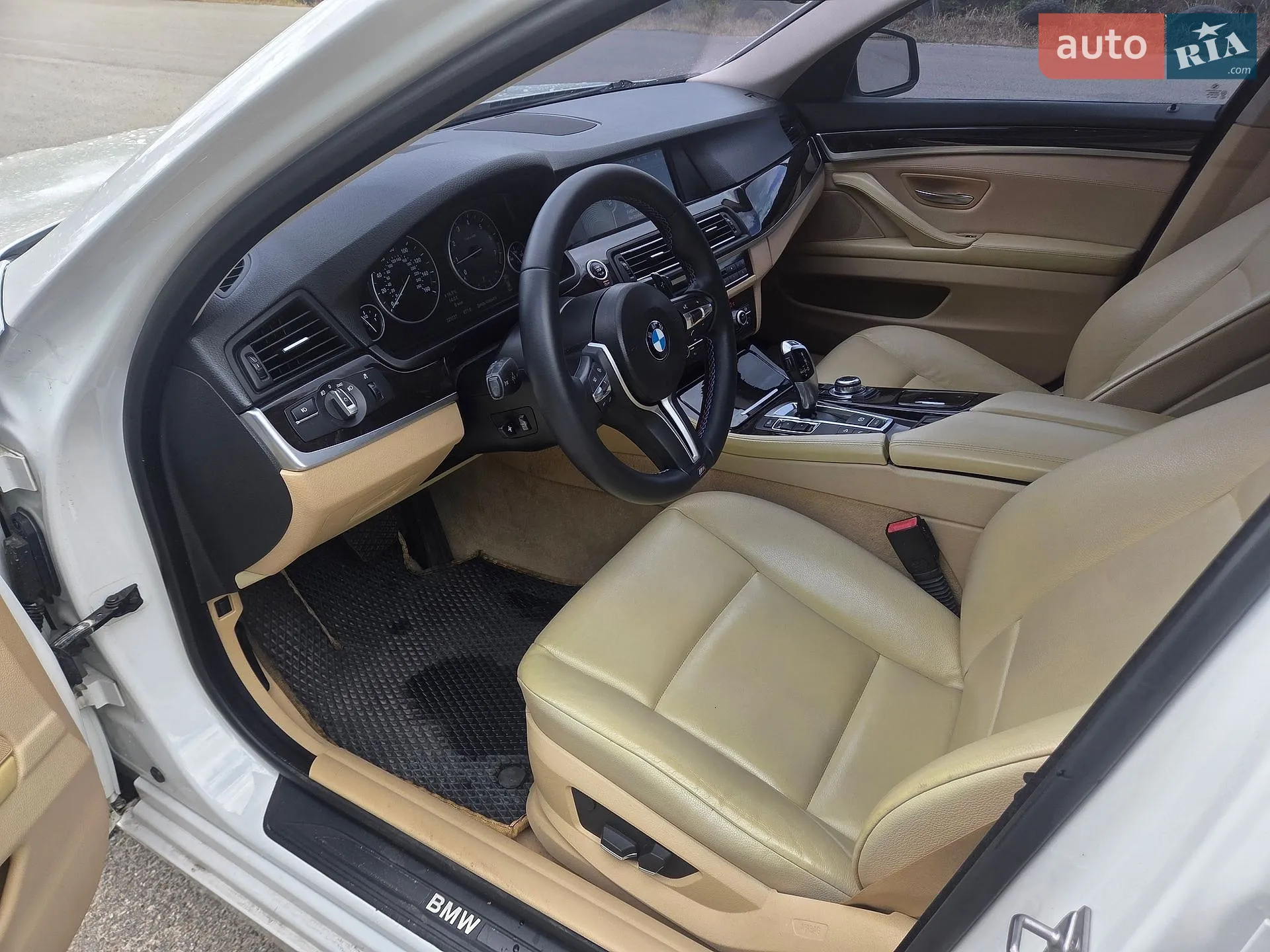 2011 BMW 5er - мініатюра 13