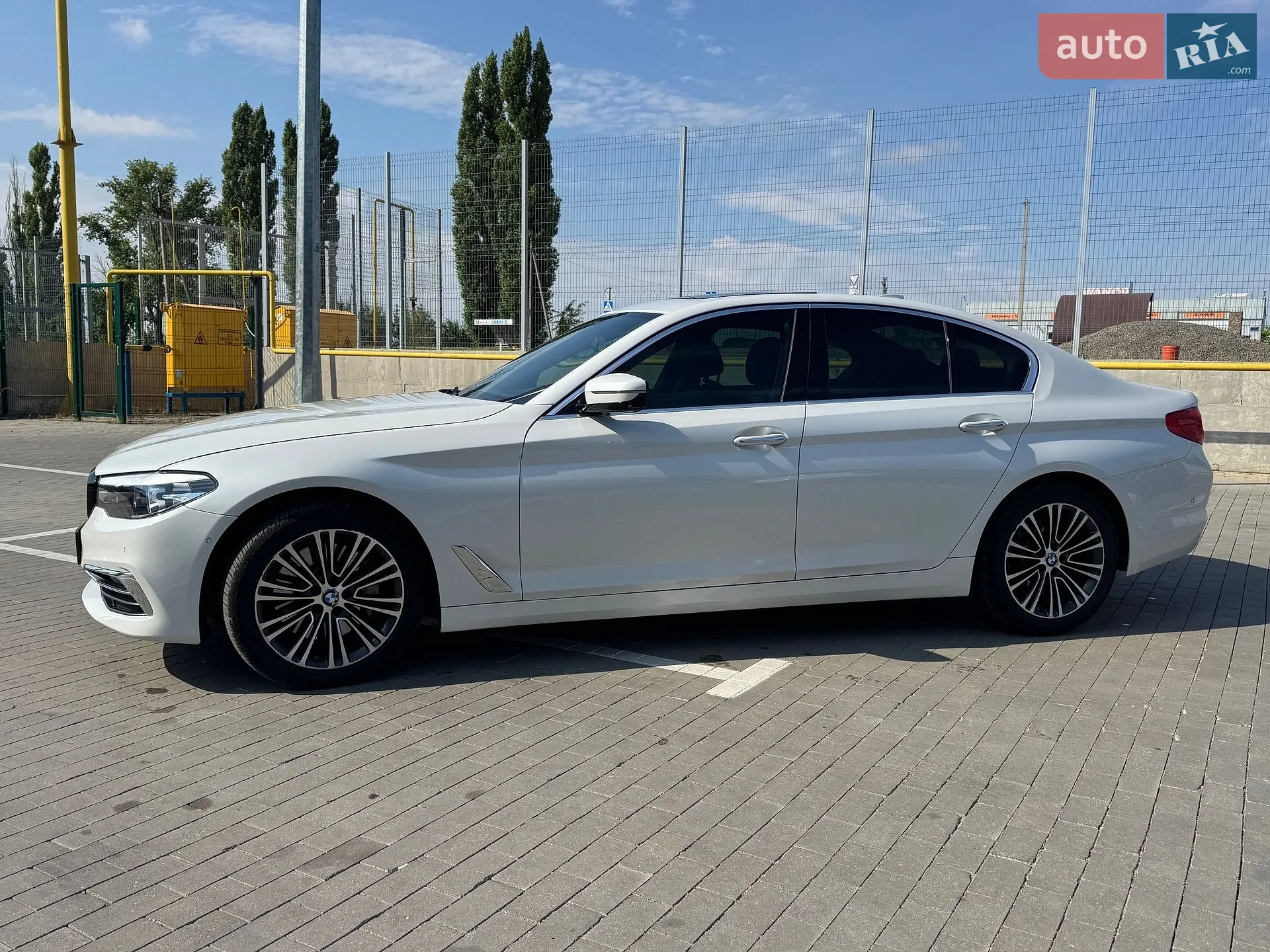 2017 BMW 5er - мініатюра 3