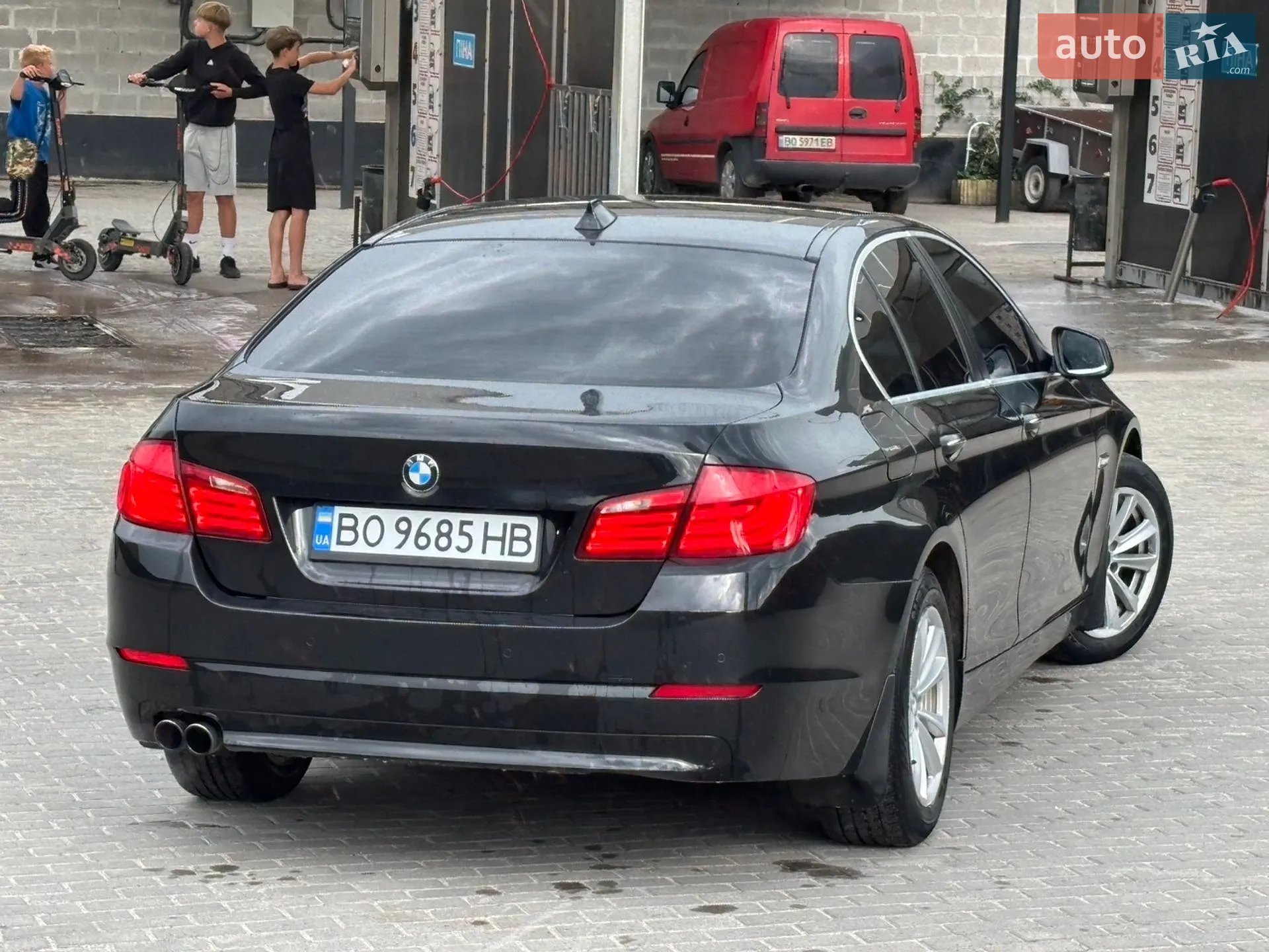 2011 BMW 5er - мініатюра 9