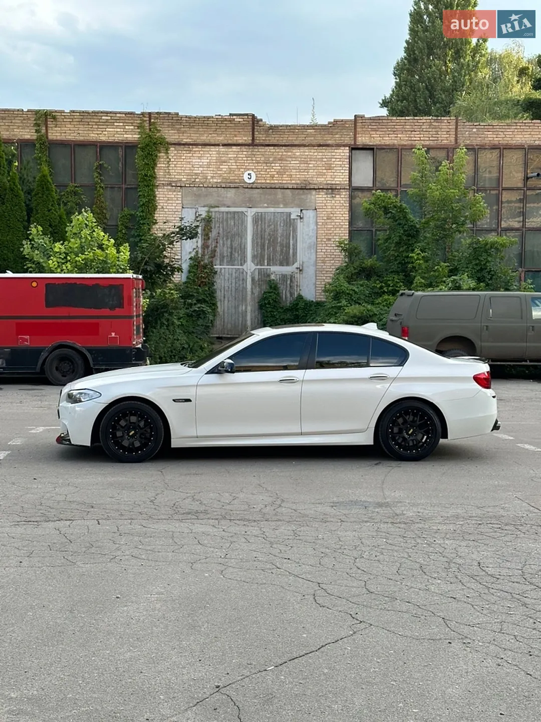 2012 BMW 5er - мініатюра 6