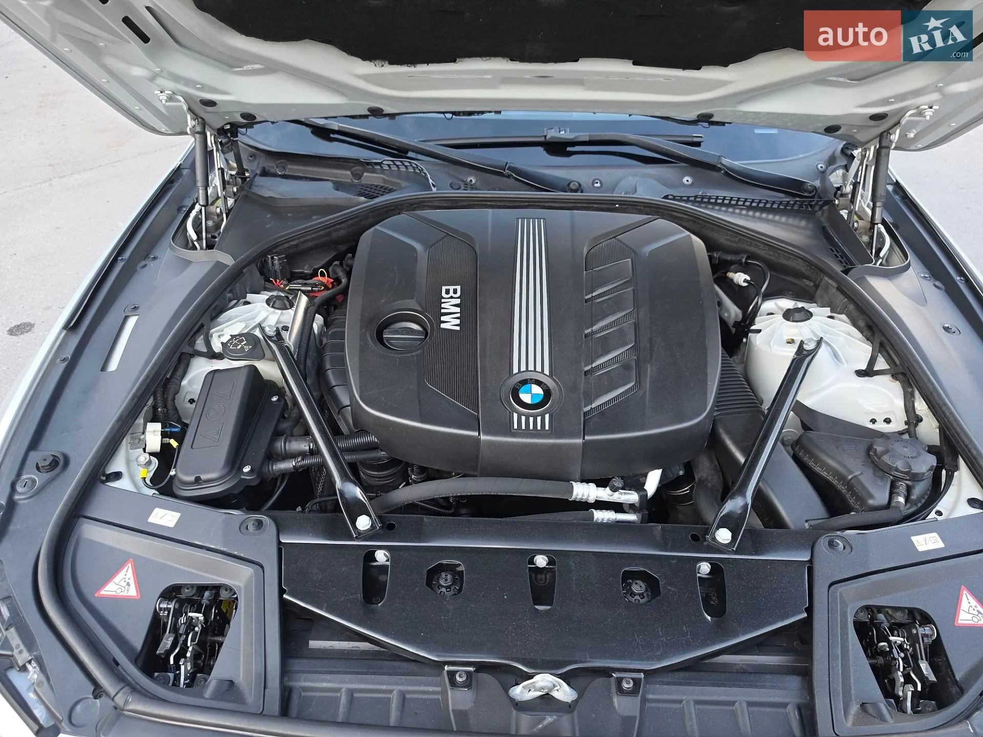 2010 BMW 5er - мініатюра 31