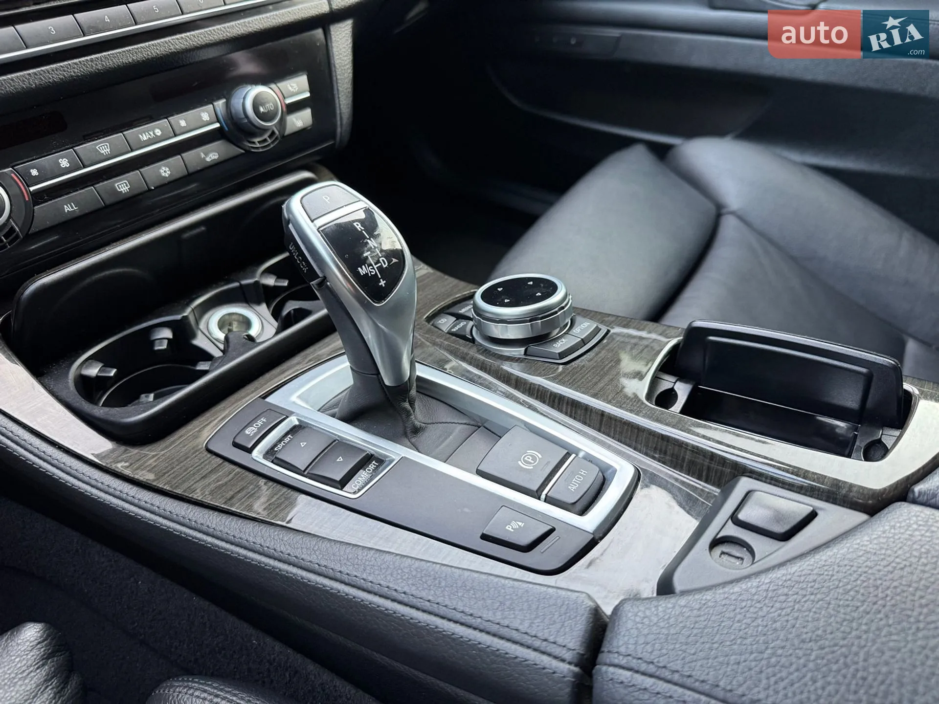 2012 BMW 5er - мініатюра 41