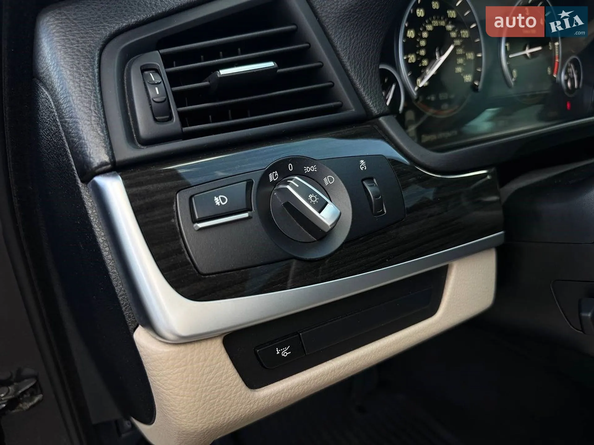 2014 BMW 5er - мініатюра 16