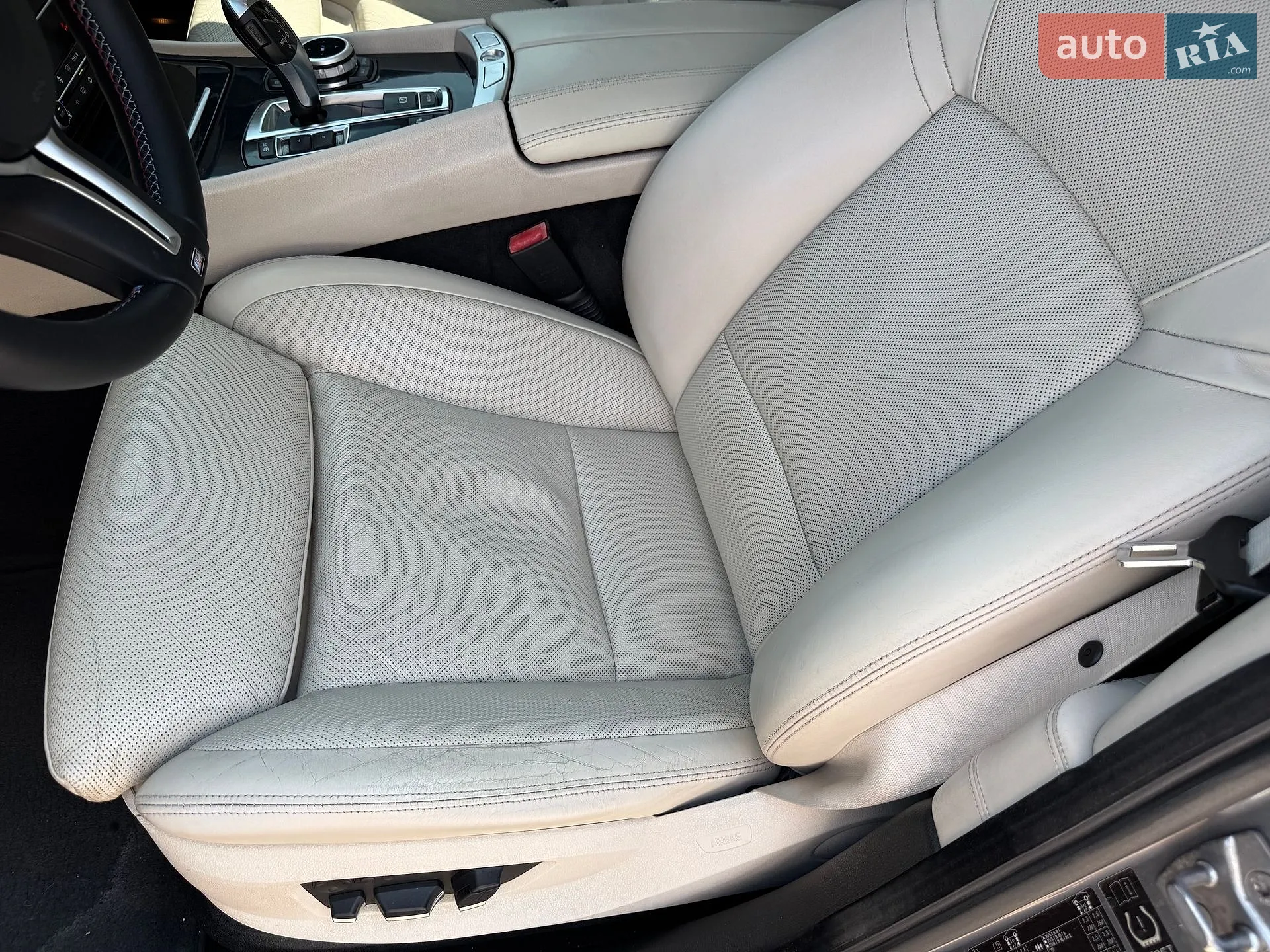 2011 BMW 5er - мініатюра 29
