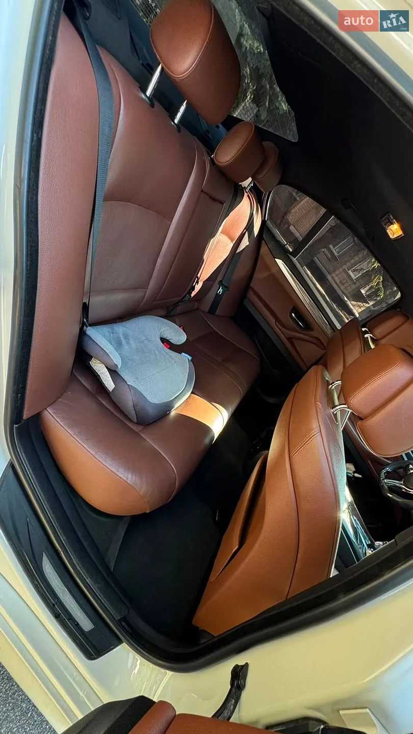 2013 BMW 5er - мініатюра 16