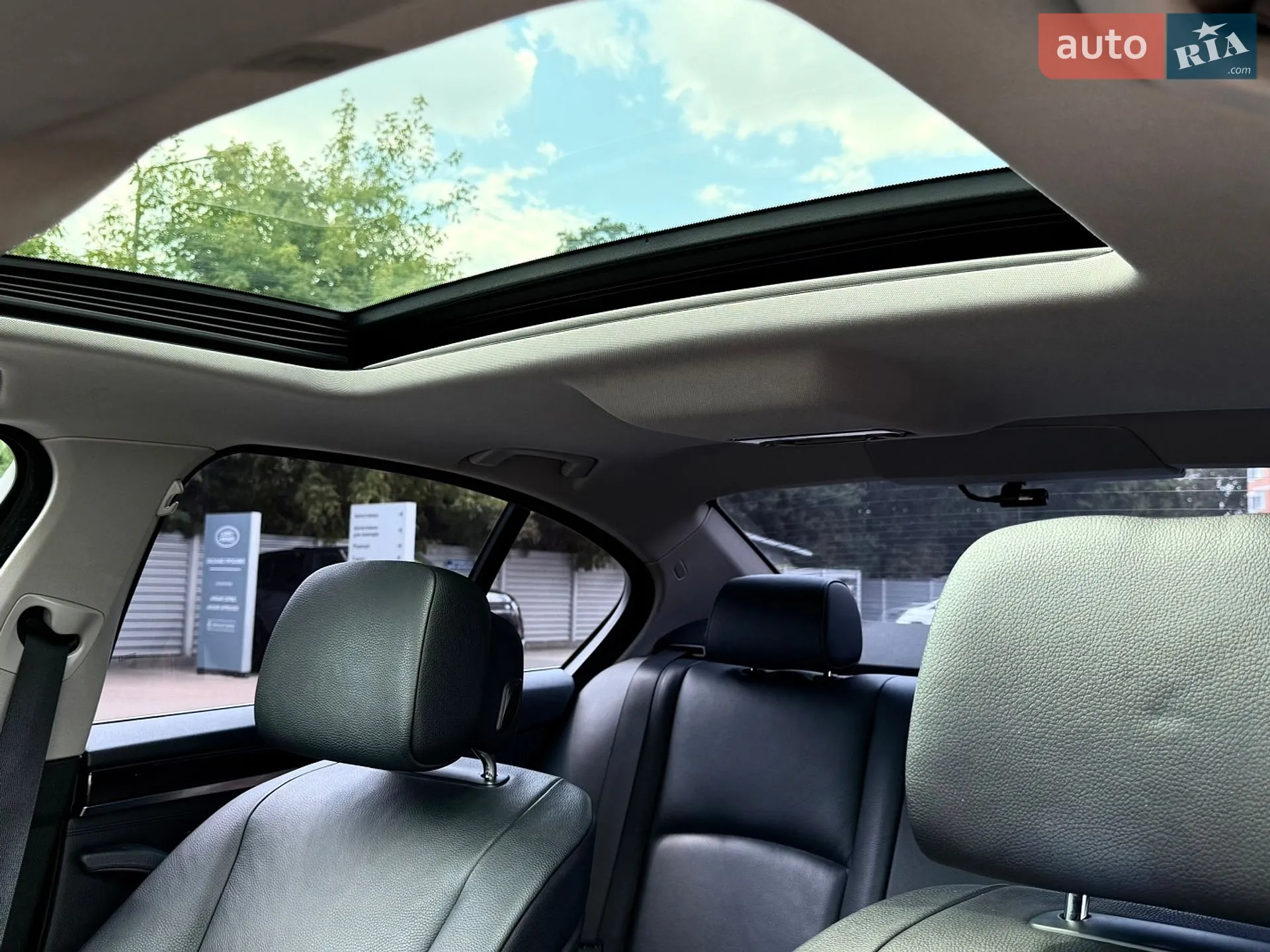 2012 BMW 5er - мініатюра 21