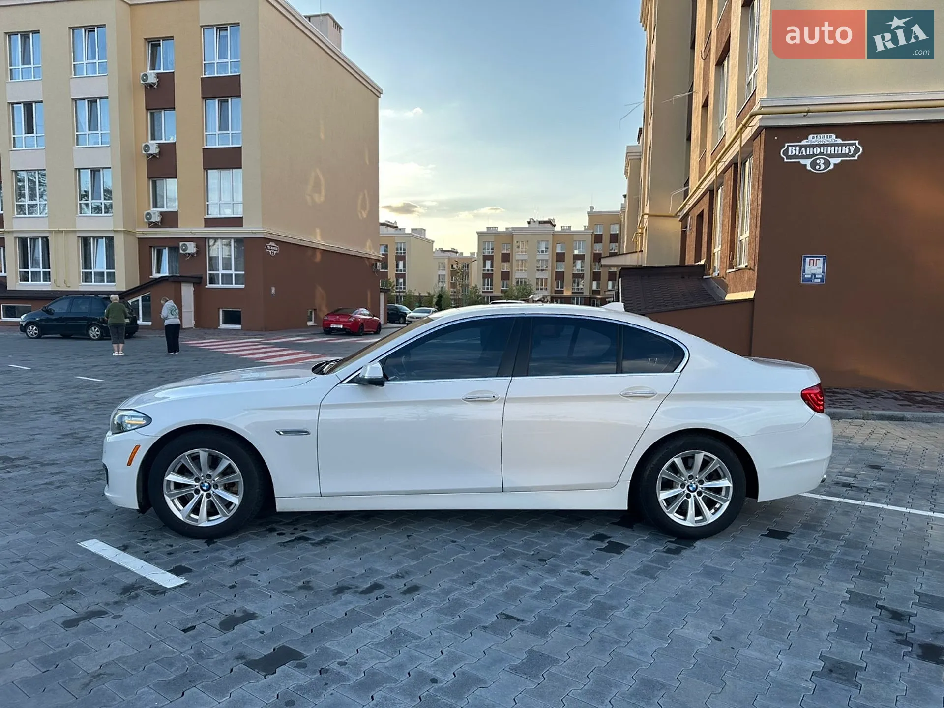 2016 BMW 5er - мініатюра 4