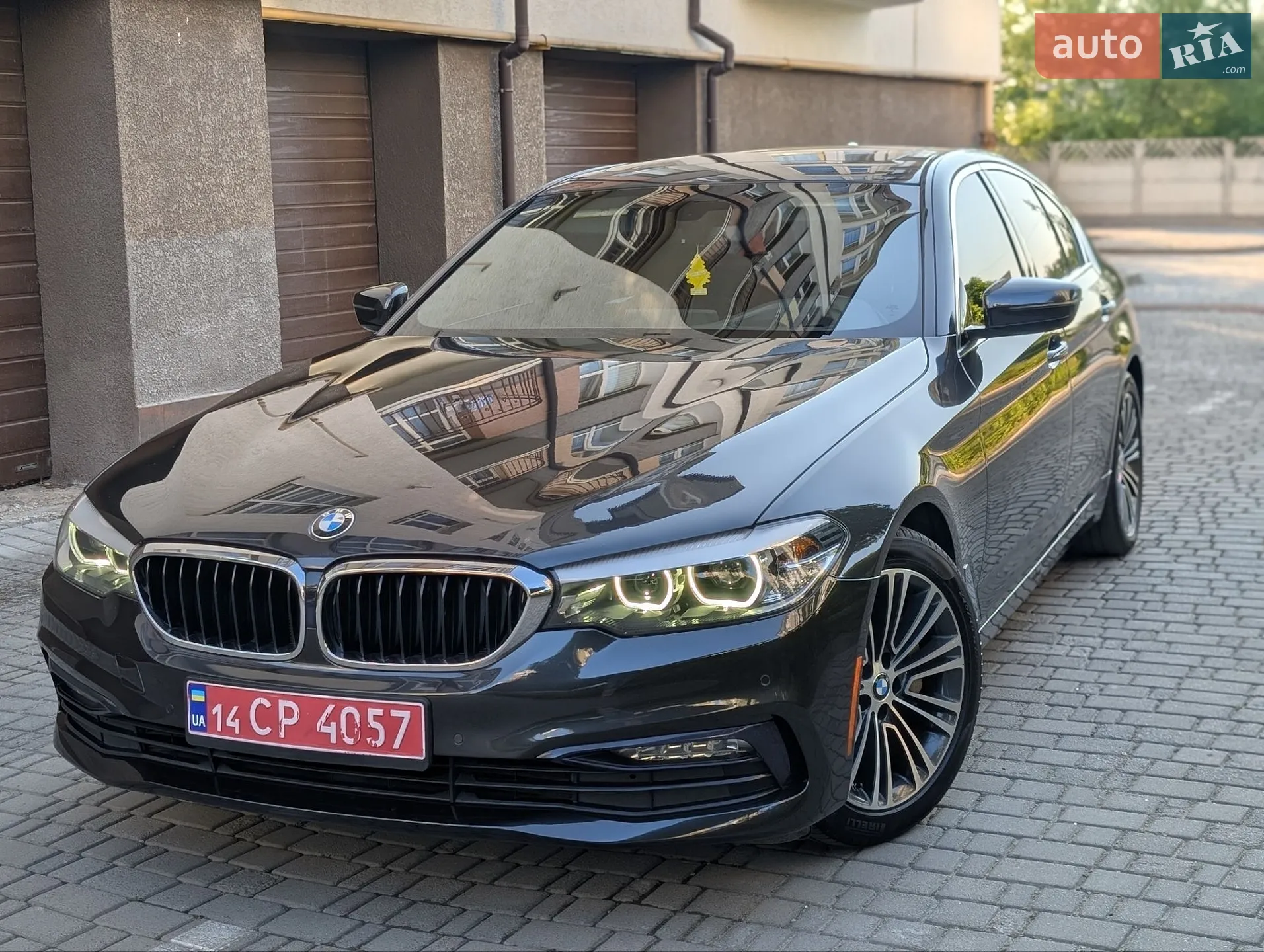 BMW 5 Series 2017 VIN WBAJA5C35HG894016 фото оголошення 11 з 86