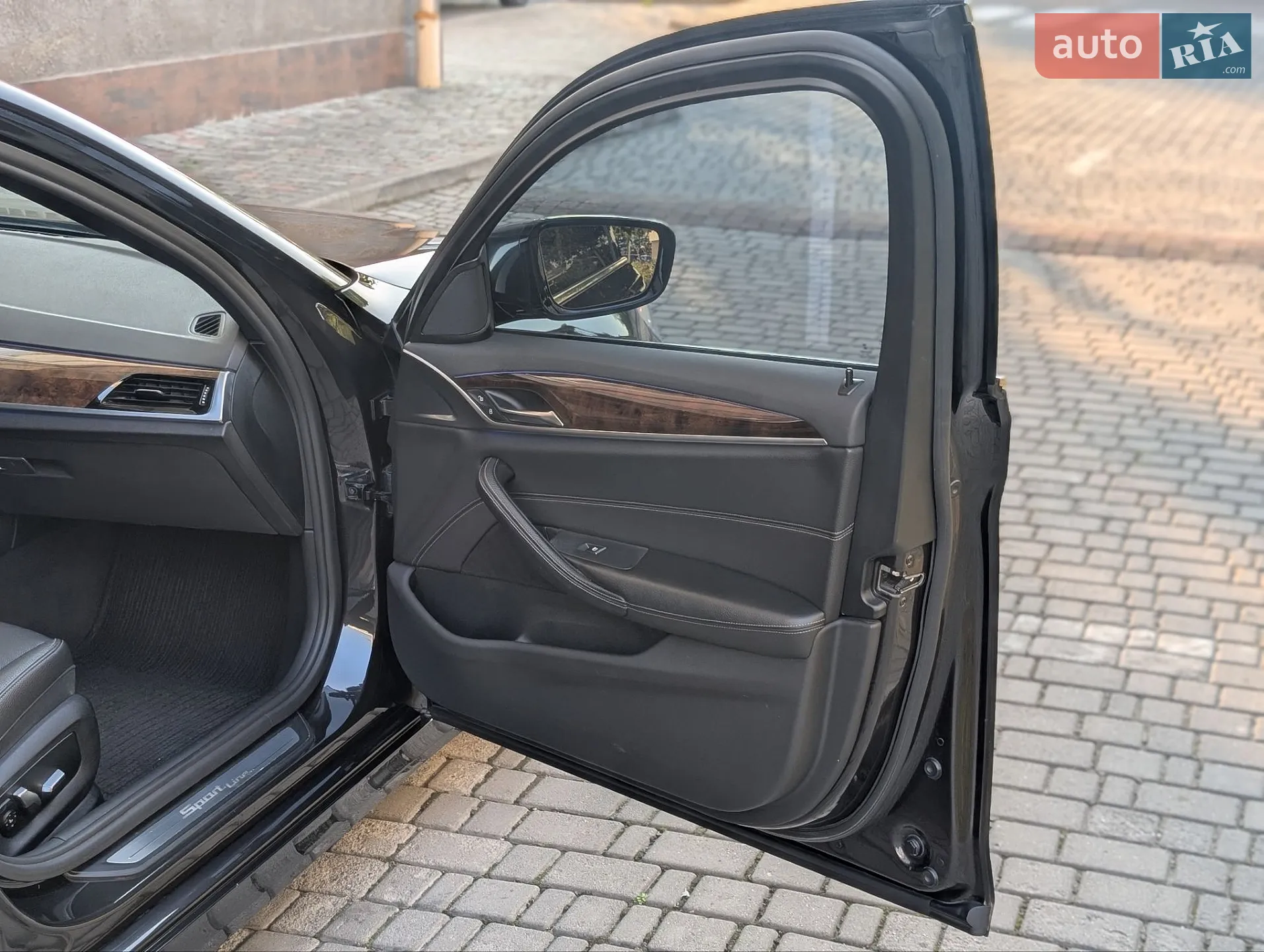BMW 5 Series 2017 VIN WBAJA5C35HG894016 фото оголошення 37 з 86