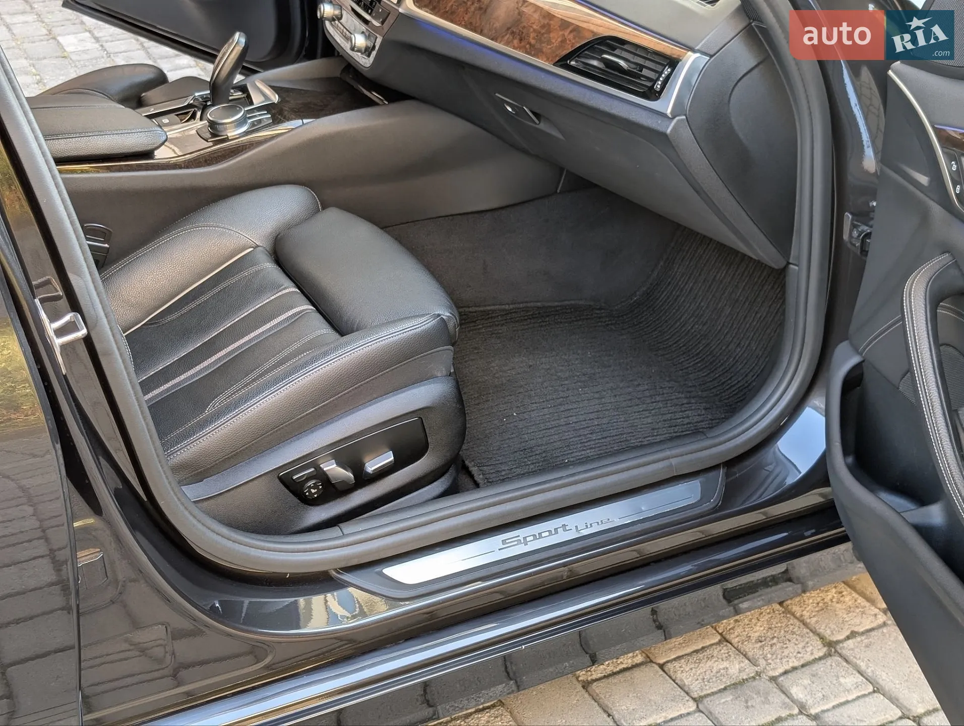 BMW 5 Series 2017 VIN WBAJA5C35HG894016 фото оголошення 39 з 86