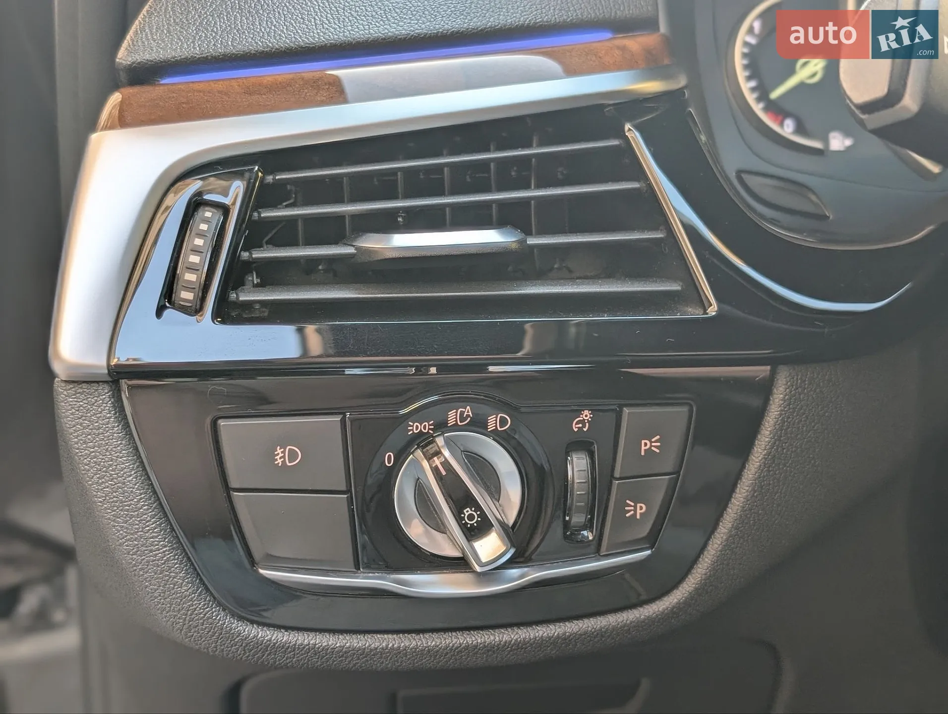 BMW 5 Series 2017 VIN WBAJA5C35HG894016 фото оголошення 53 з 86