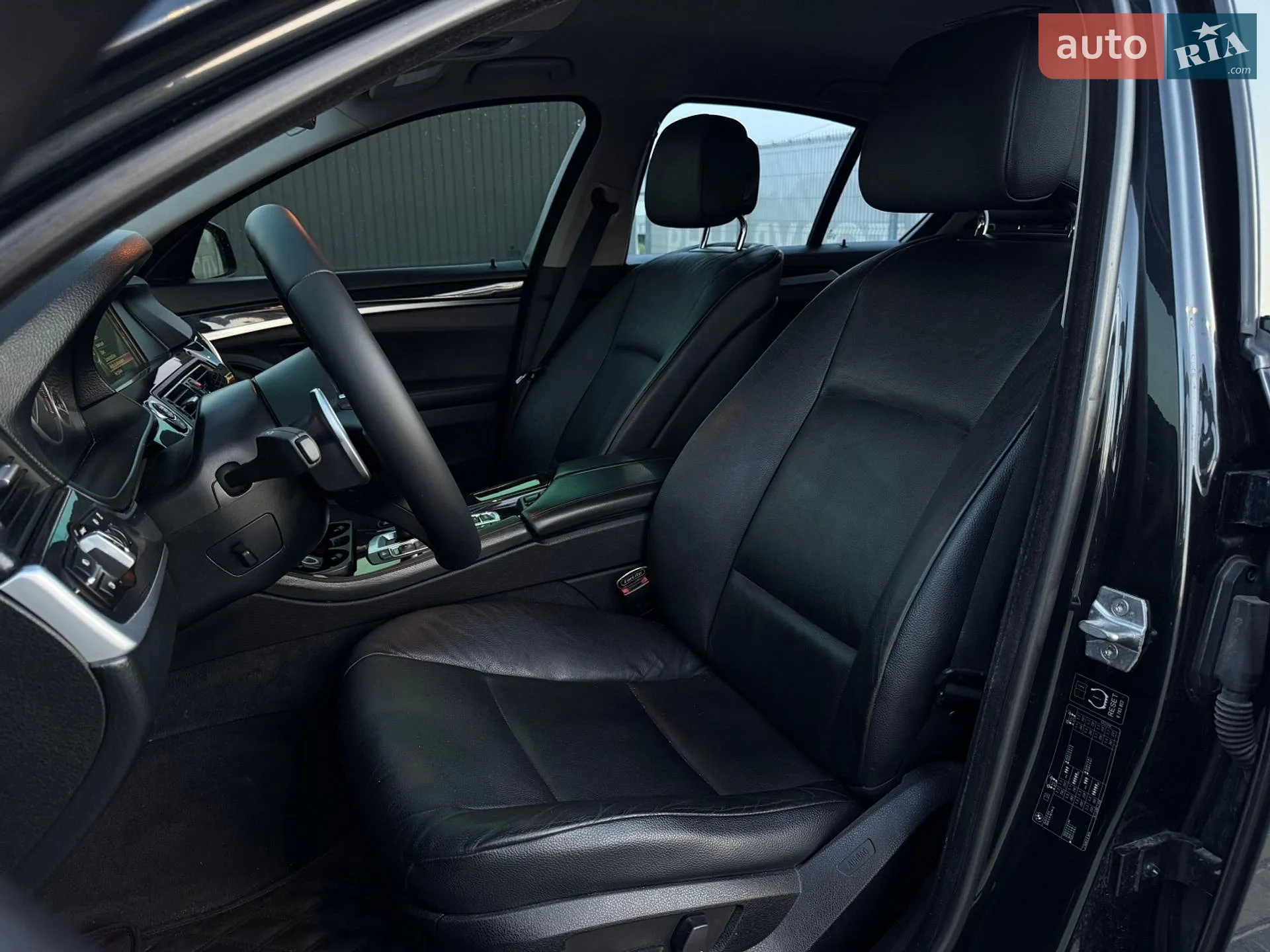 2012 BMW 5er - мініатюра 10