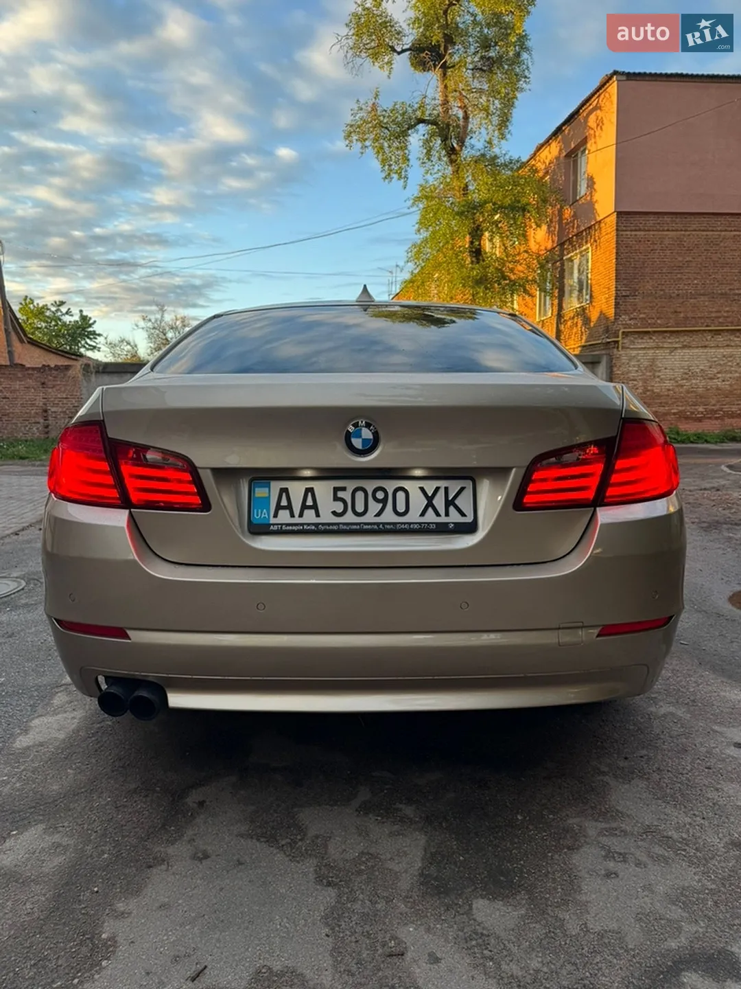 2011 BMW 5er - мініатюра 4