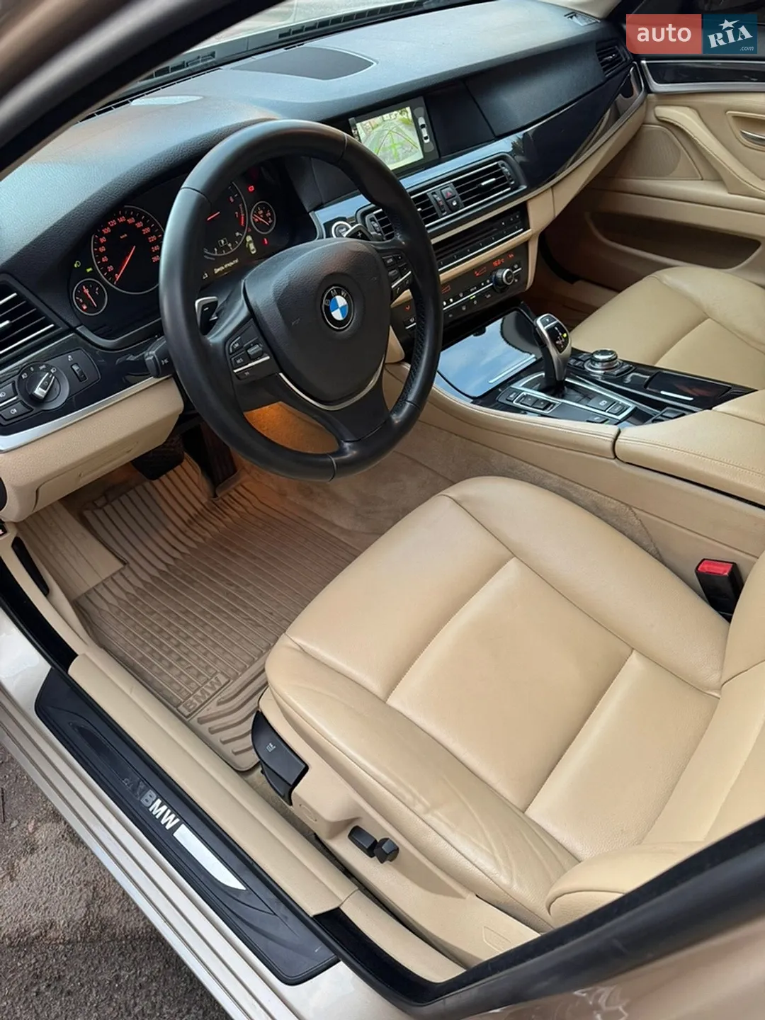2011 BMW 5er - мініатюра 9