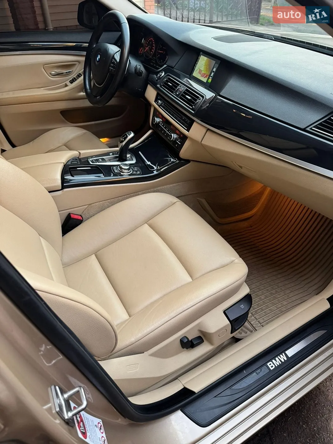 2011 BMW 5er - мініатюра 10