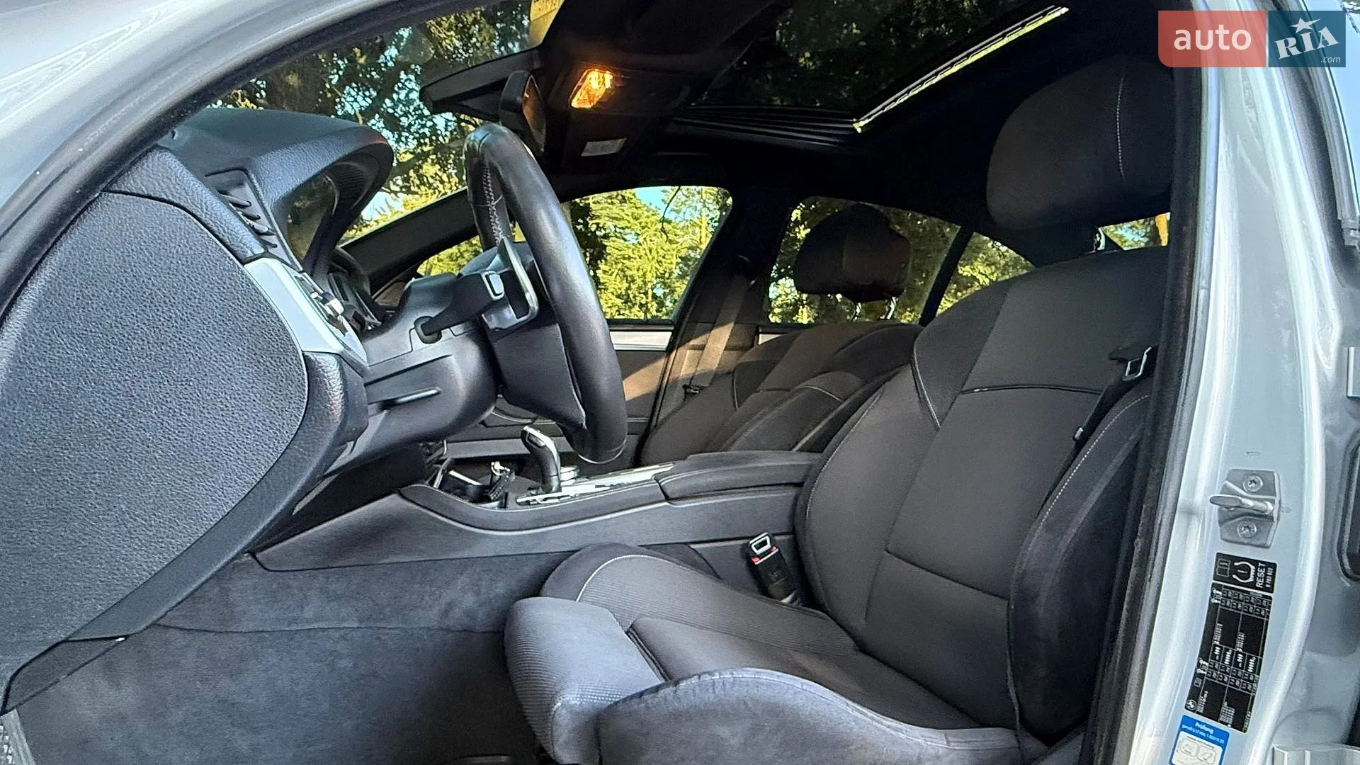 2012 BMW 5er - мініатюра 22