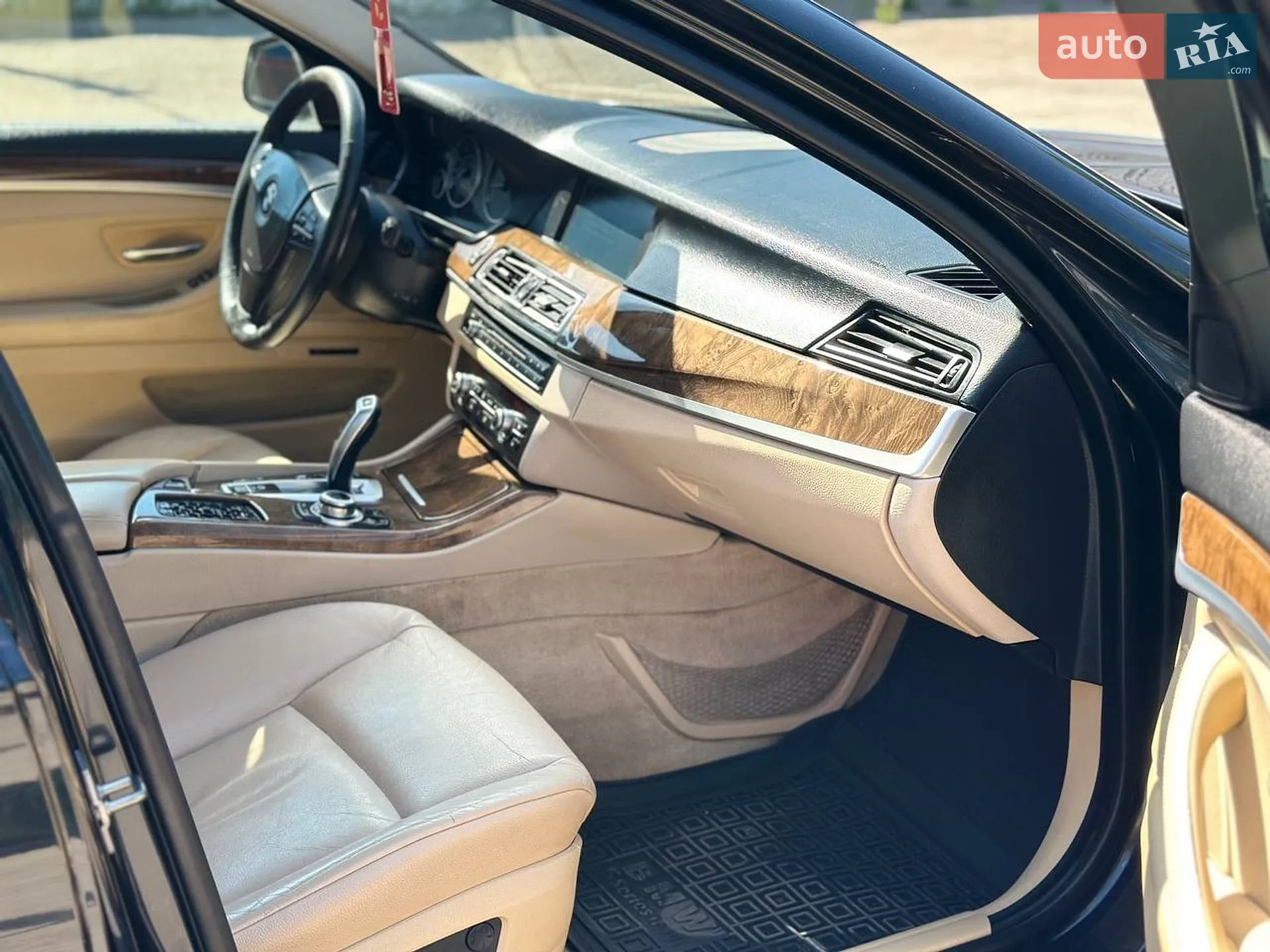 2012 BMW 5er - мініатюра 6