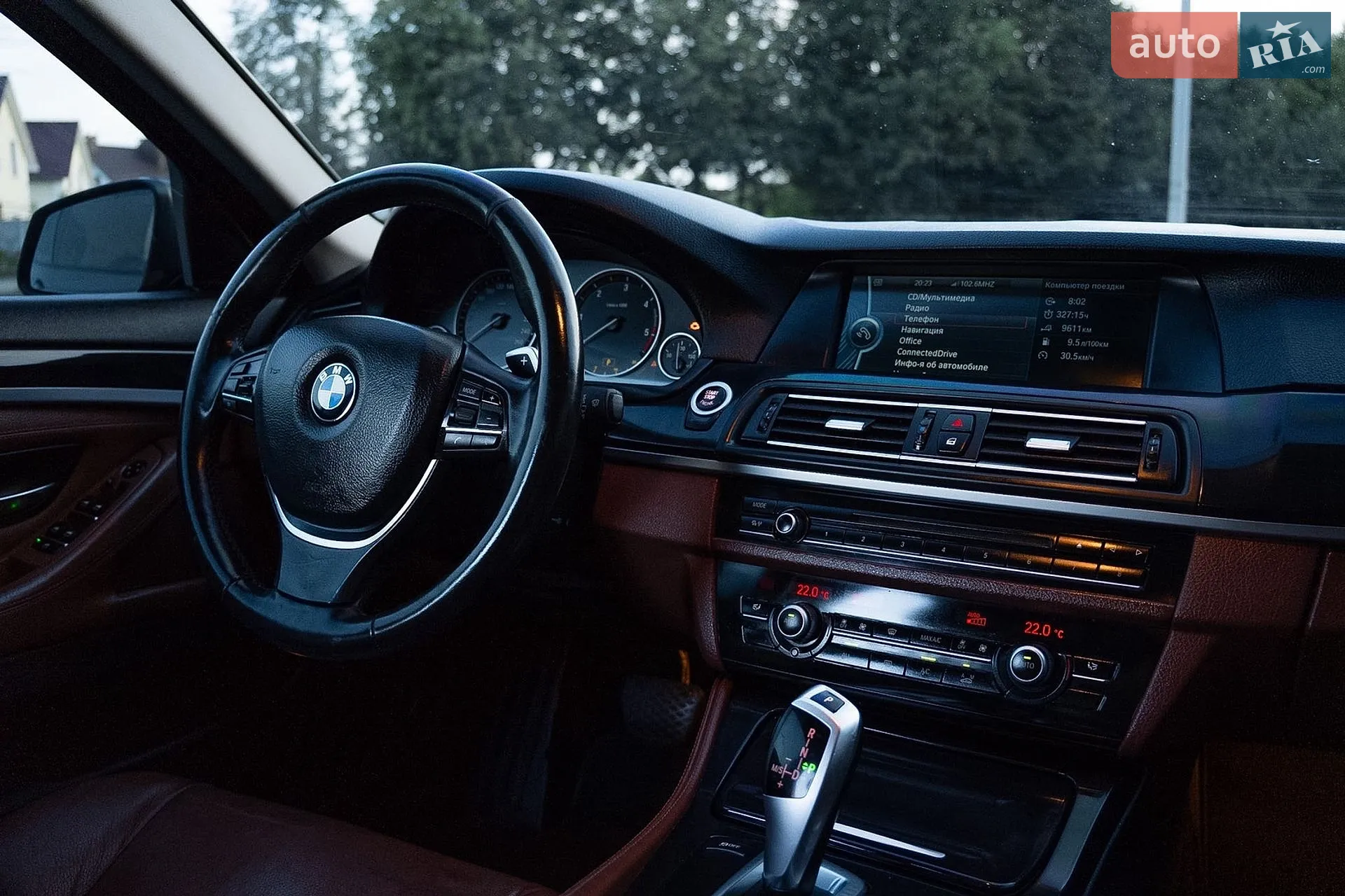 2010 BMW 5er - мініатюра 16