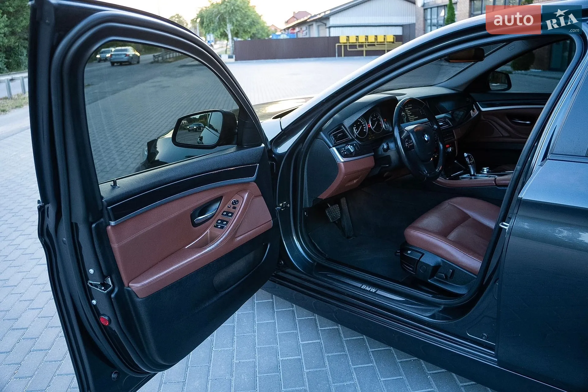 2010 BMW 5er - мініатюра 17