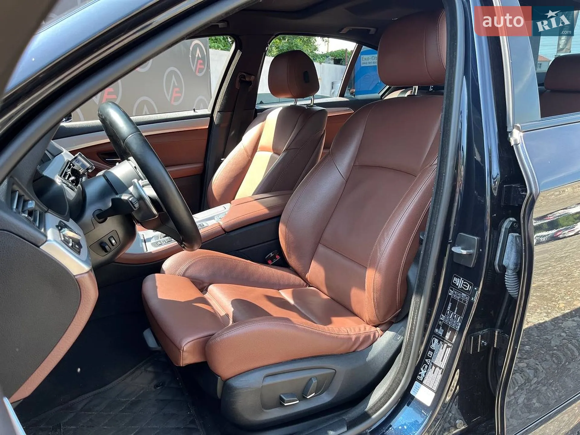 2013 BMW 5er - мініатюра 12