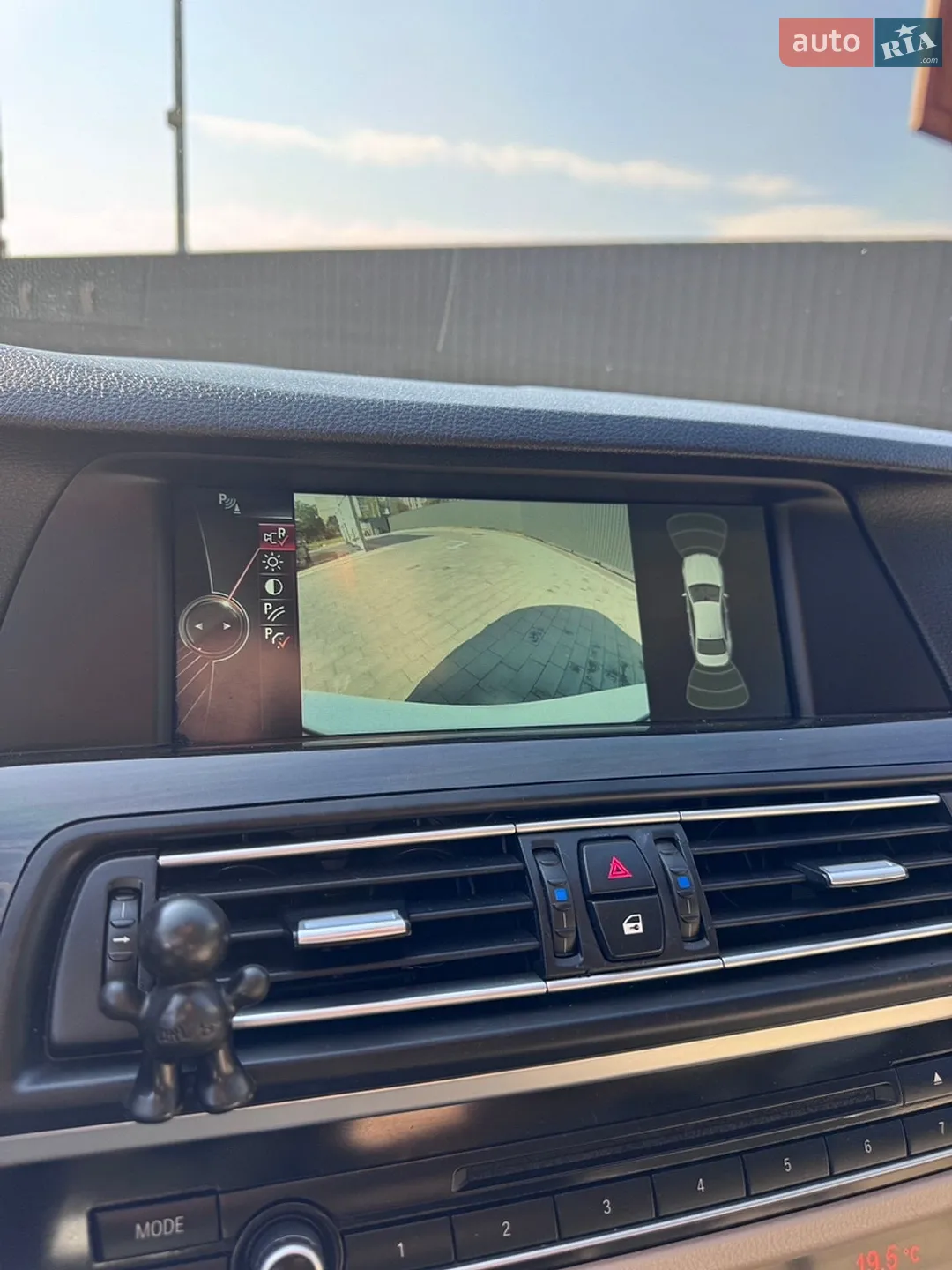 2012 BMW 5er - мініатюра 15