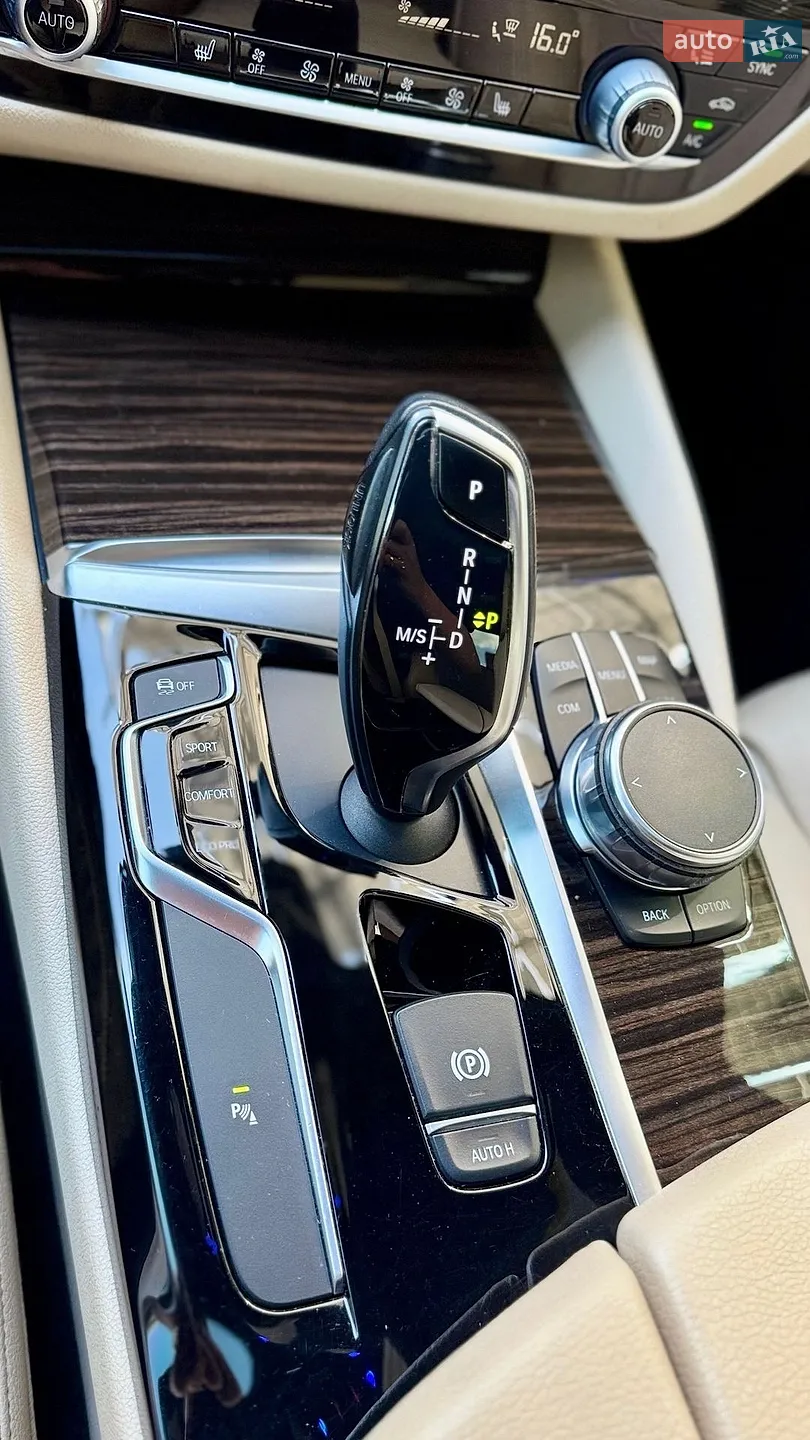 2017 BMW 5er - мініатюра 37