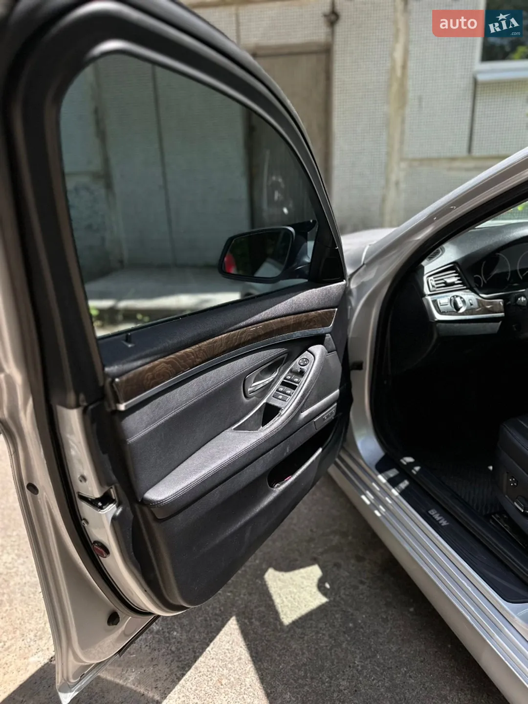 2010 BMW 5er - мініатюра 6