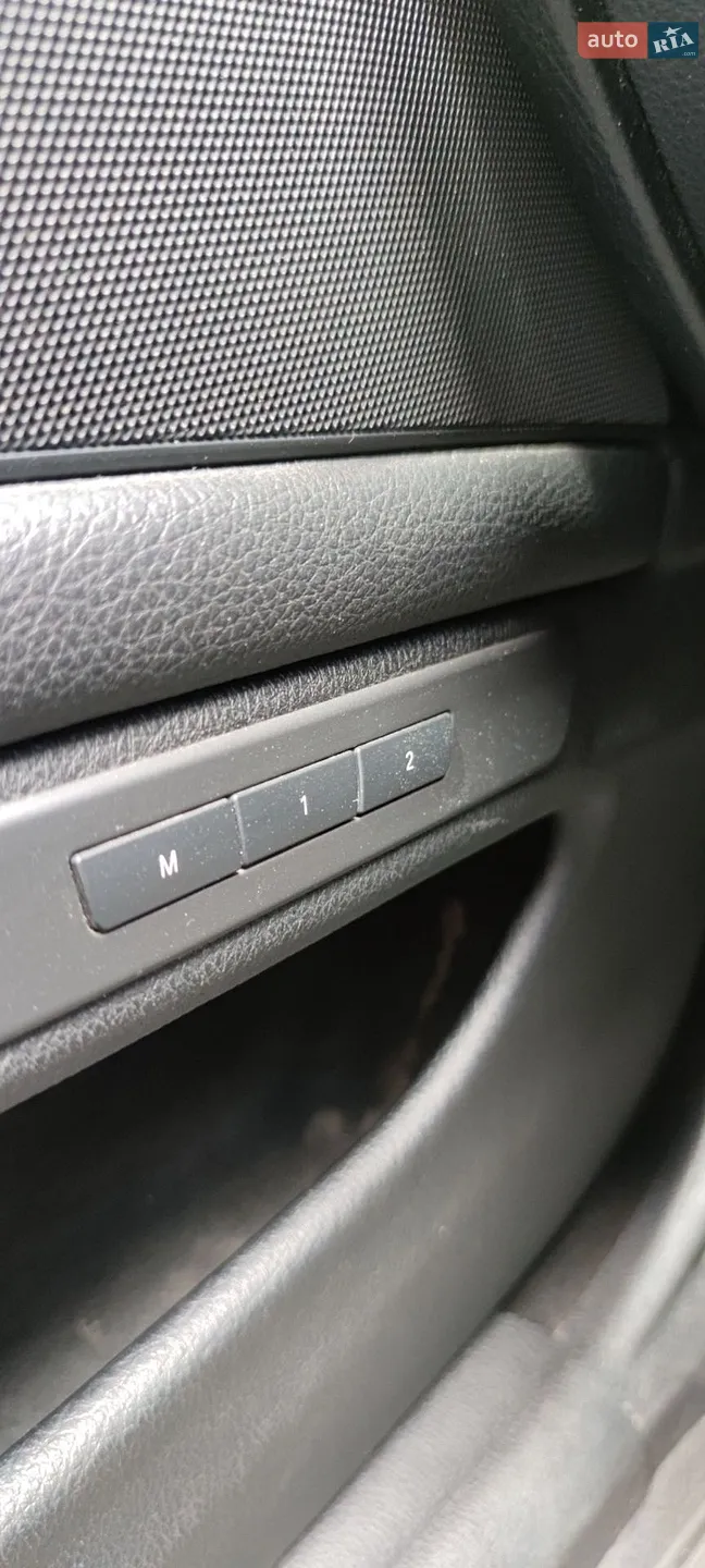 2012 BMW 5er - мініатюра 17