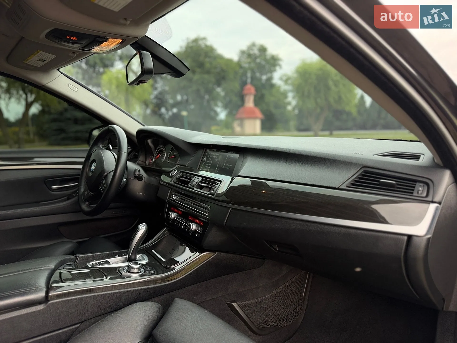2010 BMW 5er - мініатюра 16