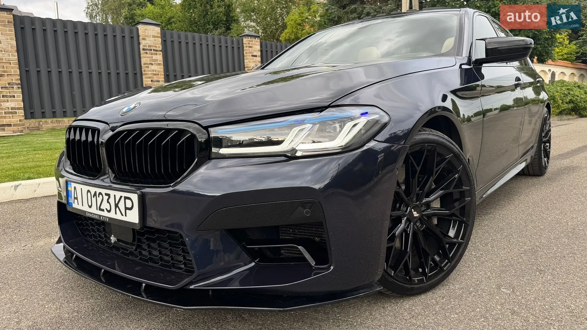 2017 BMW 5er - мініатюра 2