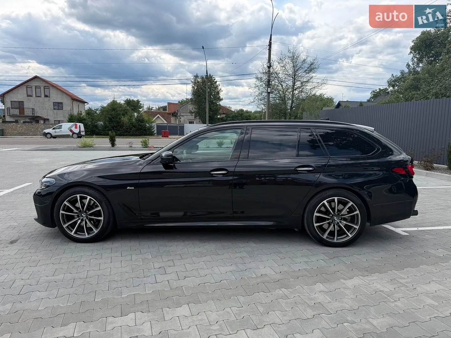 2017 BMW 5er - мініатюра 16