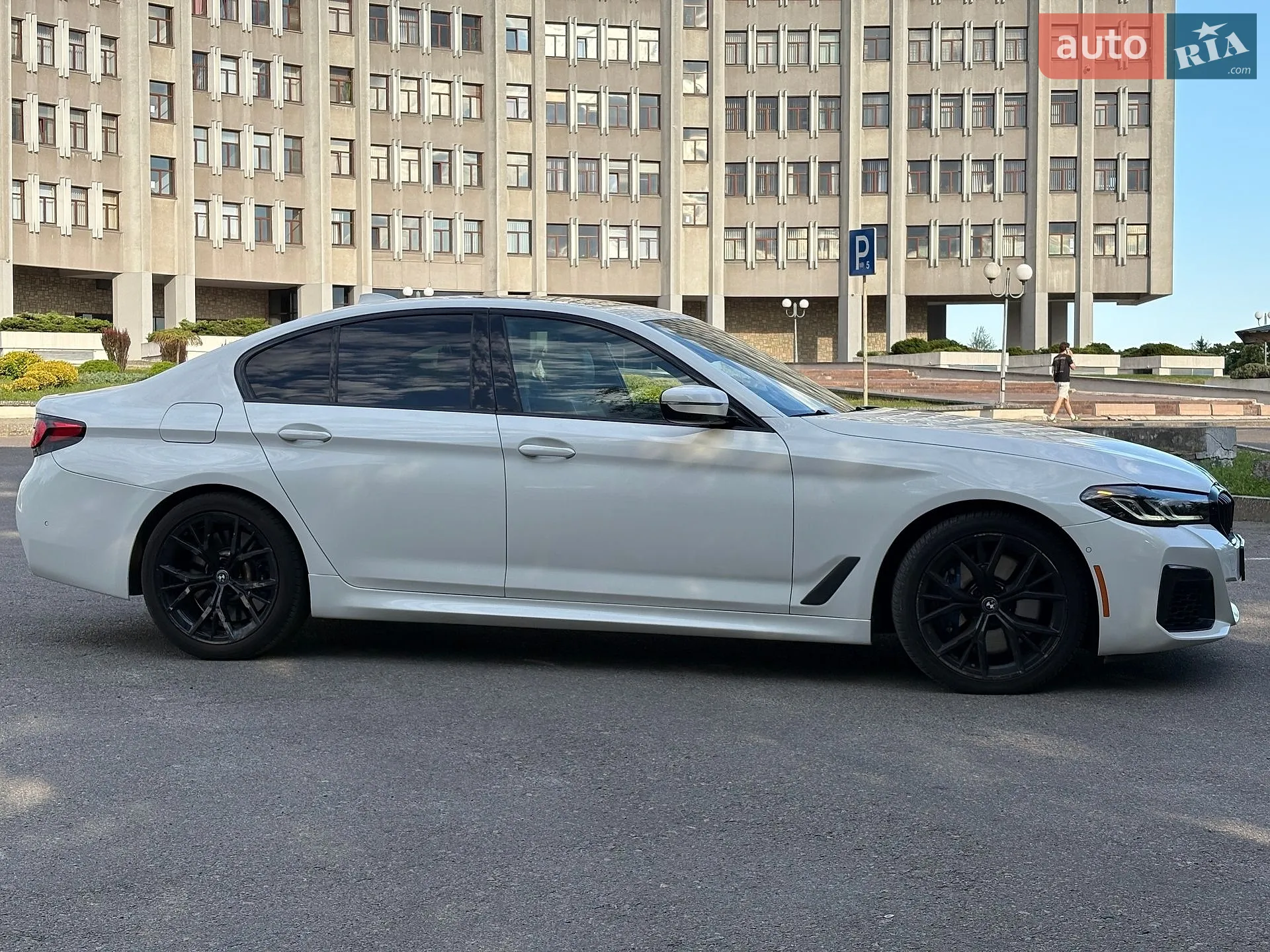 2022 BMW 5er - мініатюра 3
