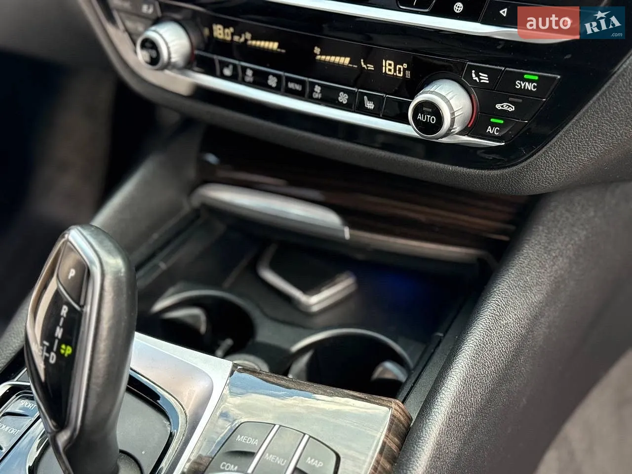2017 BMW 5er - мініатюра 32