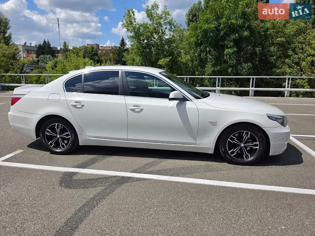 2010 BMW 5er - мініатюра 8