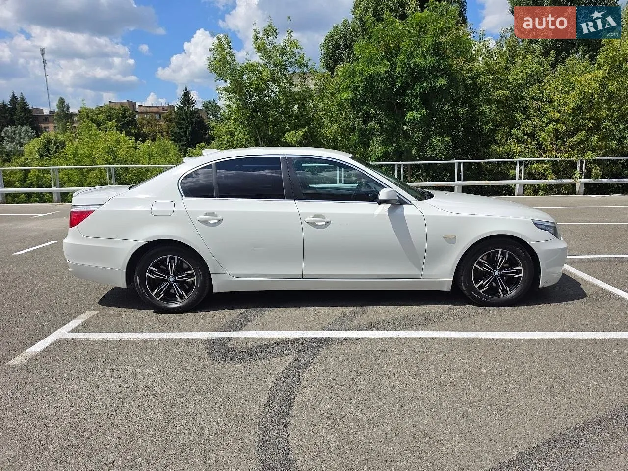 2010 BMW 5er - мініатюра 10