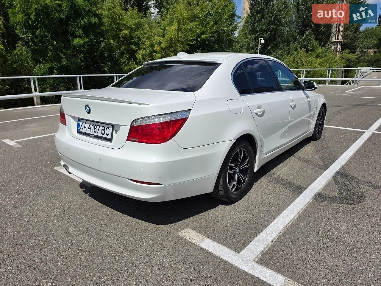 2010 BMW 5er - мініатюра 16
