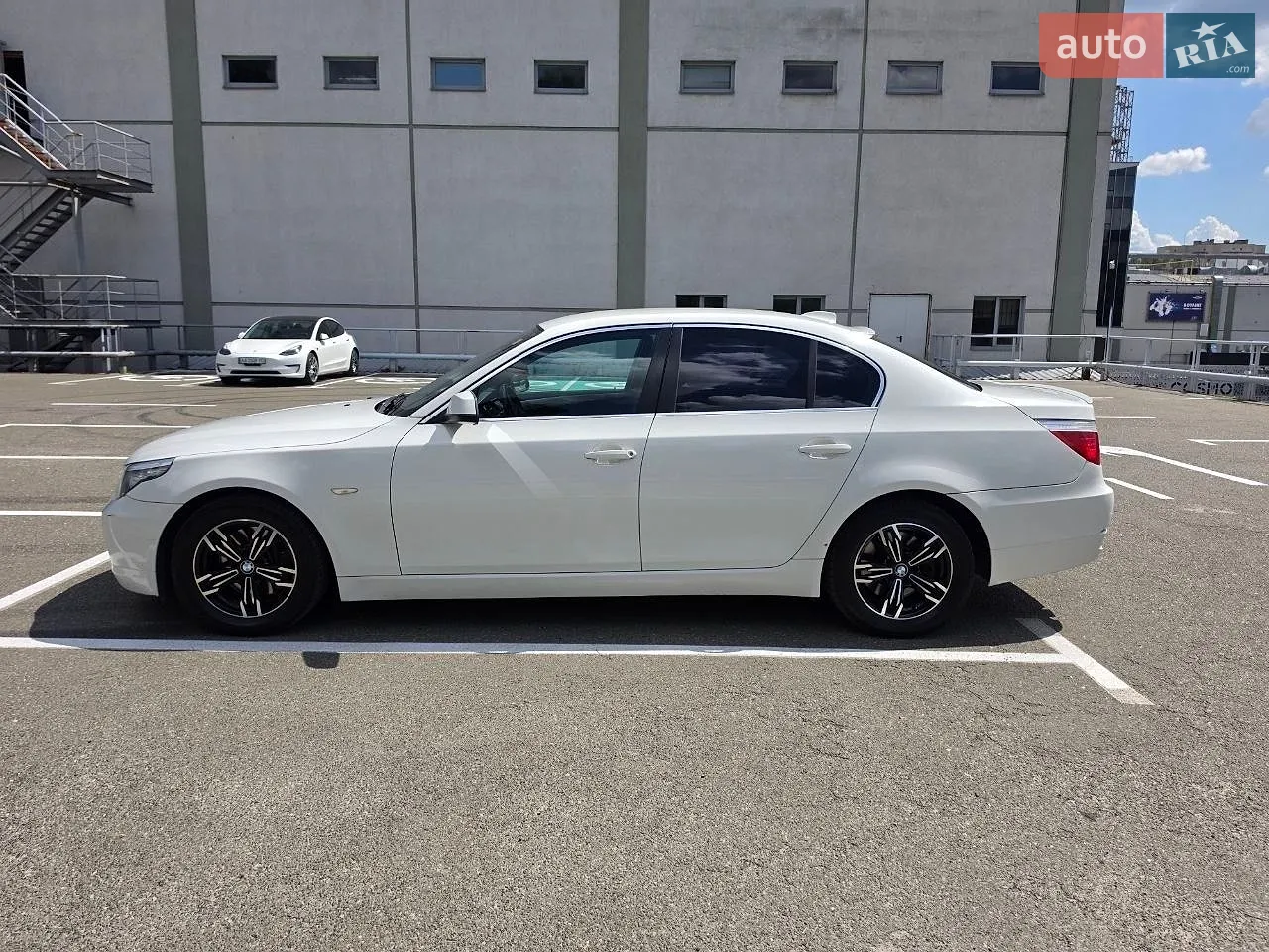 2010 BMW 5er - мініатюра 29