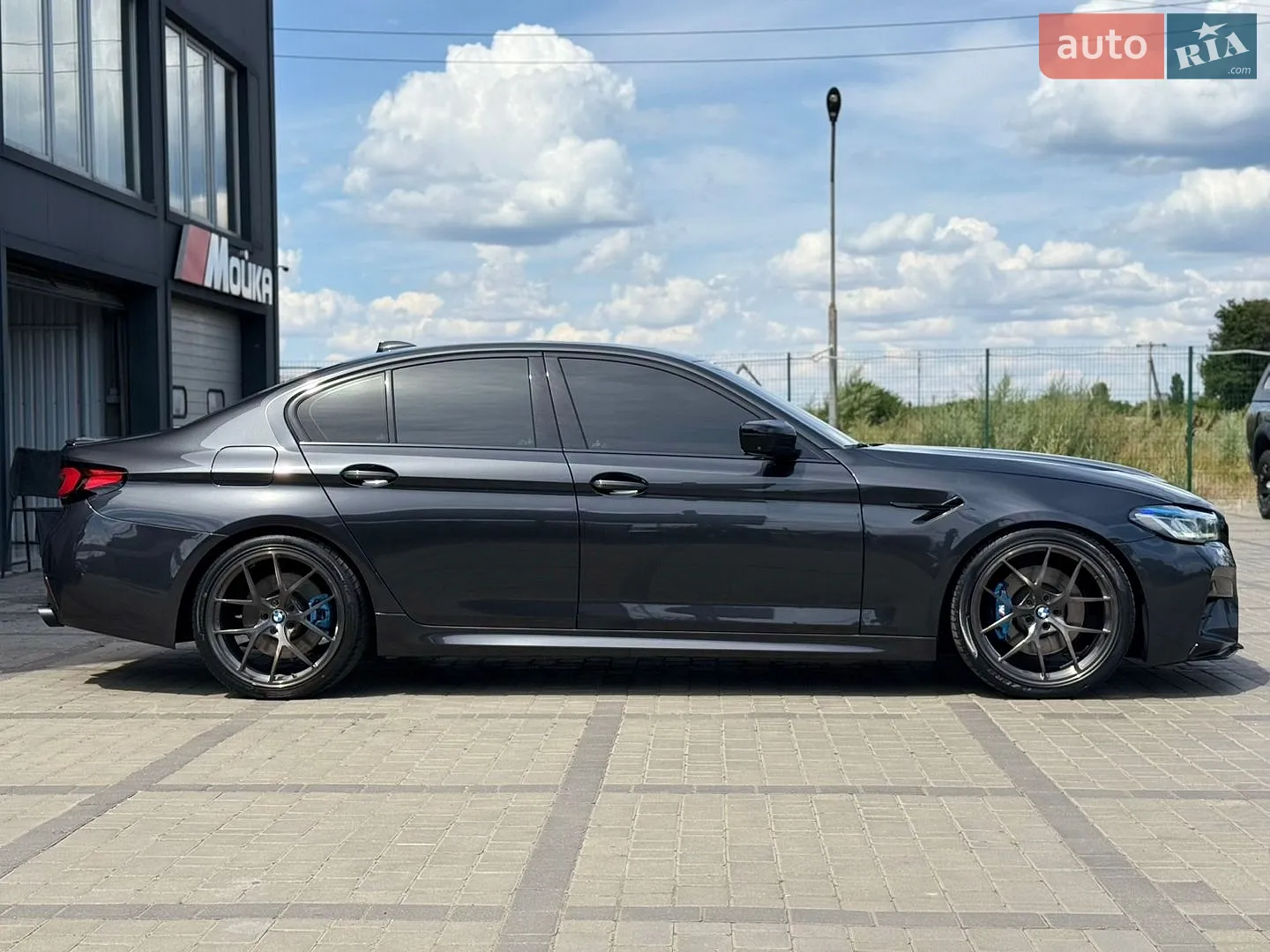 2017 BMW 5er - мініатюра 2