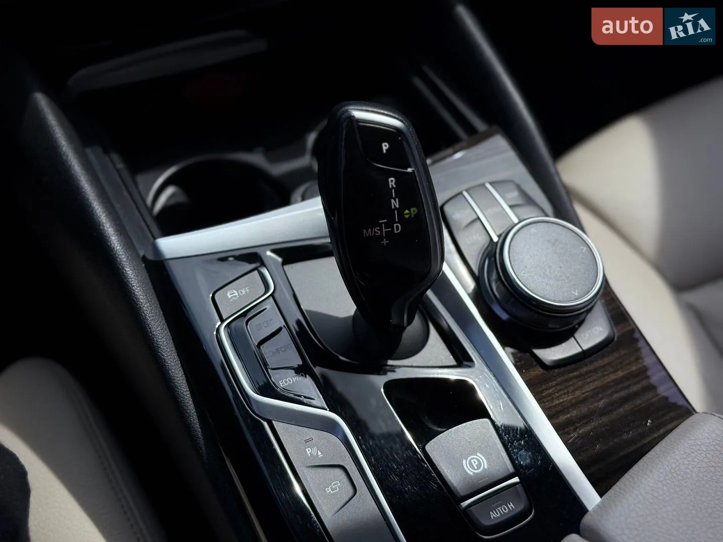 2017 BMW 5er - мініатюра 19