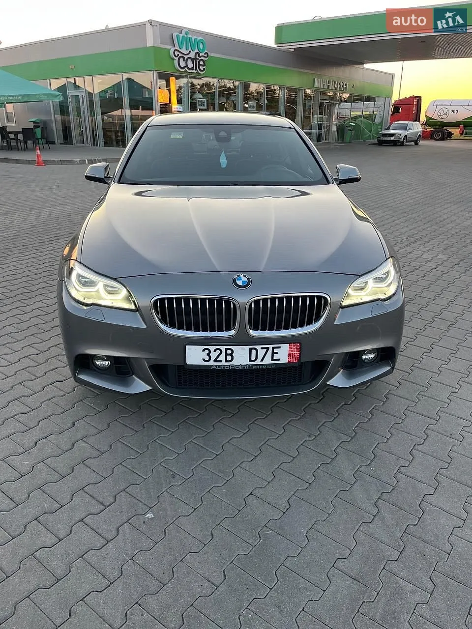 2016 BMW 5er - мініатюра 11