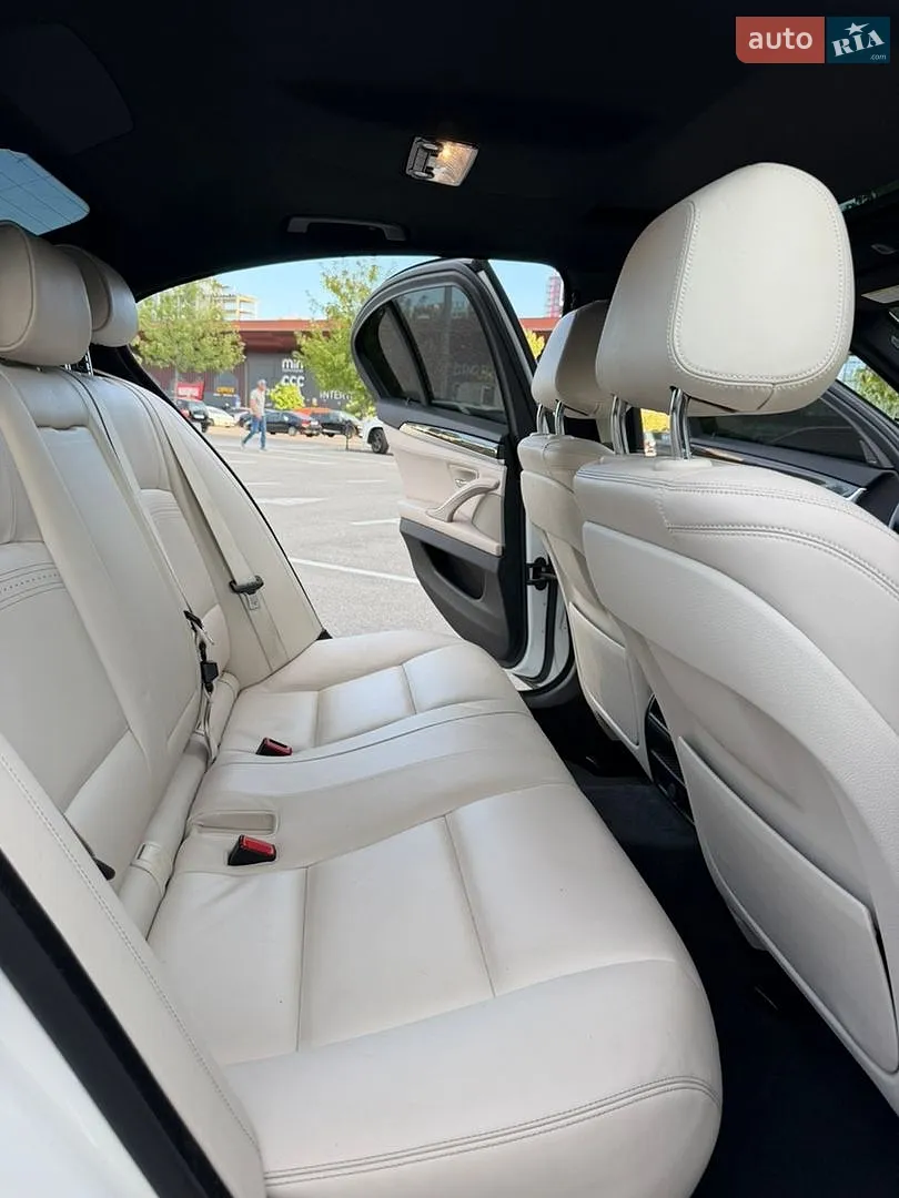 2014 BMW 5er - мініатюра 23