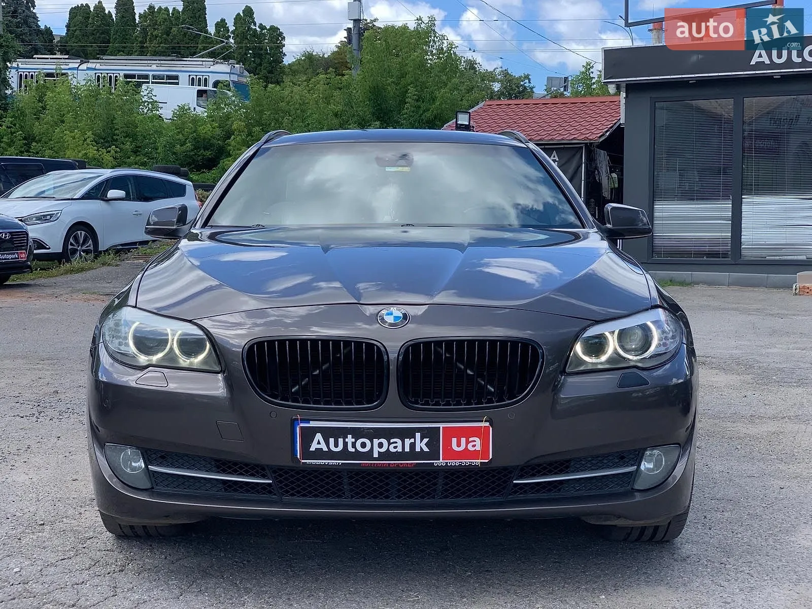 2011 BMW 5er - мініатюра 2