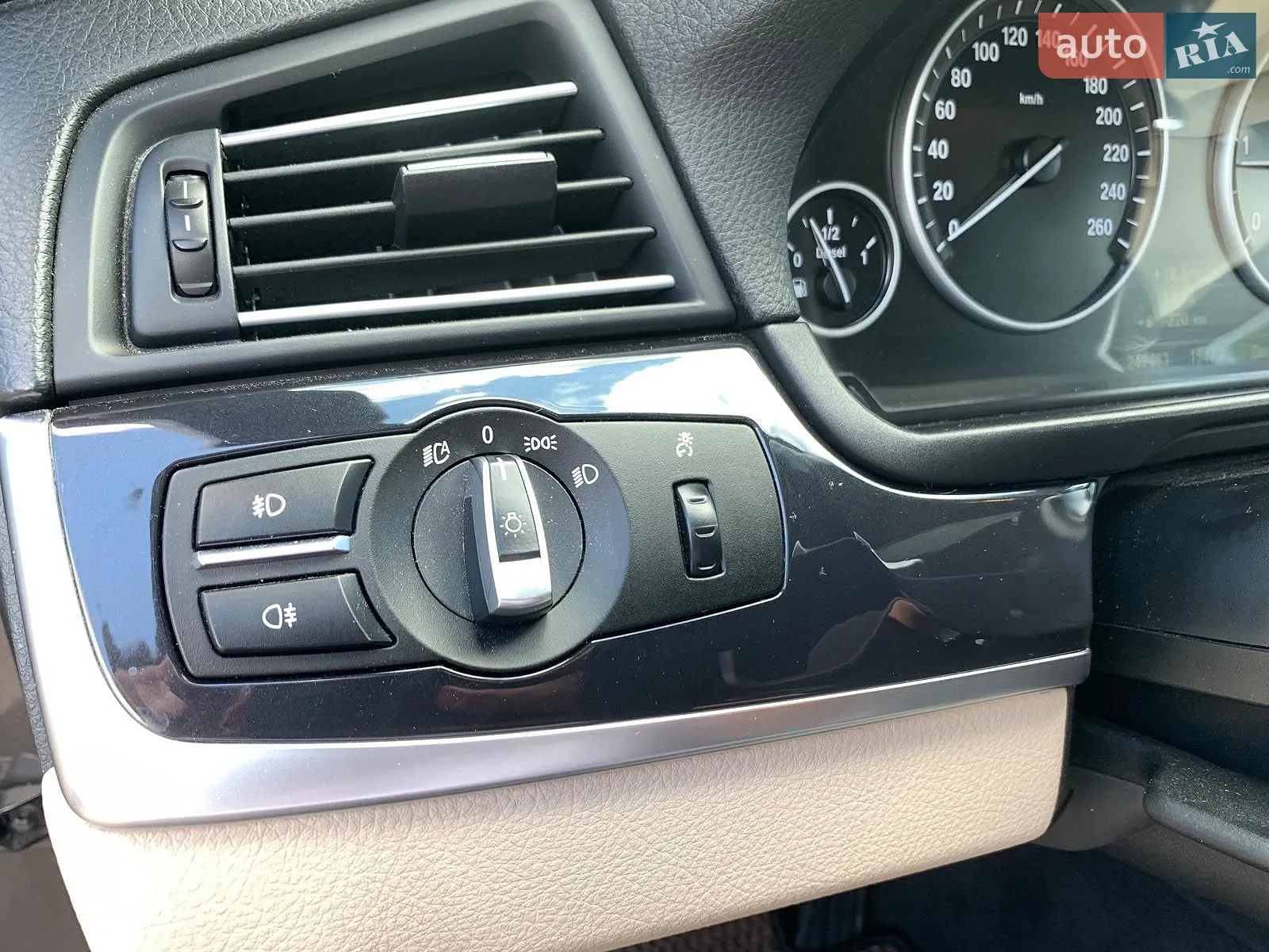 2011 BMW 5er - мініатюра 20
