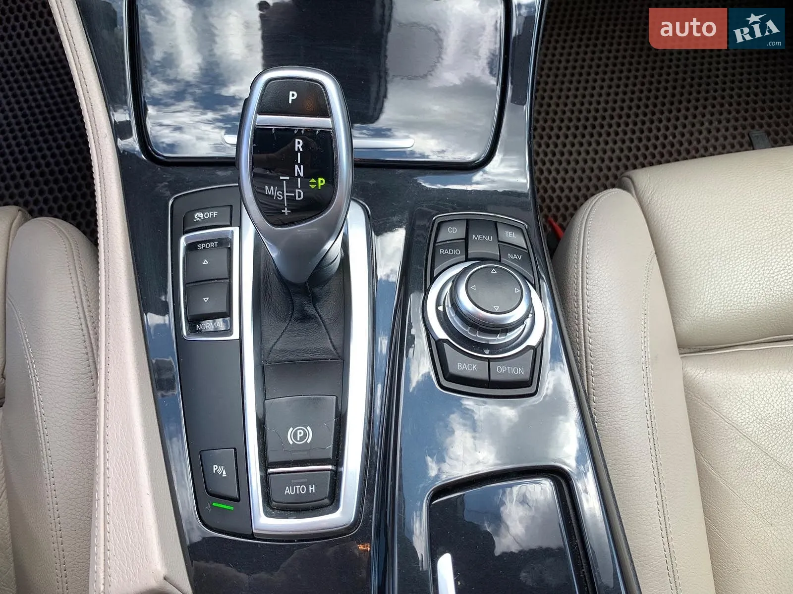 2011 BMW 5er - мініатюра 23